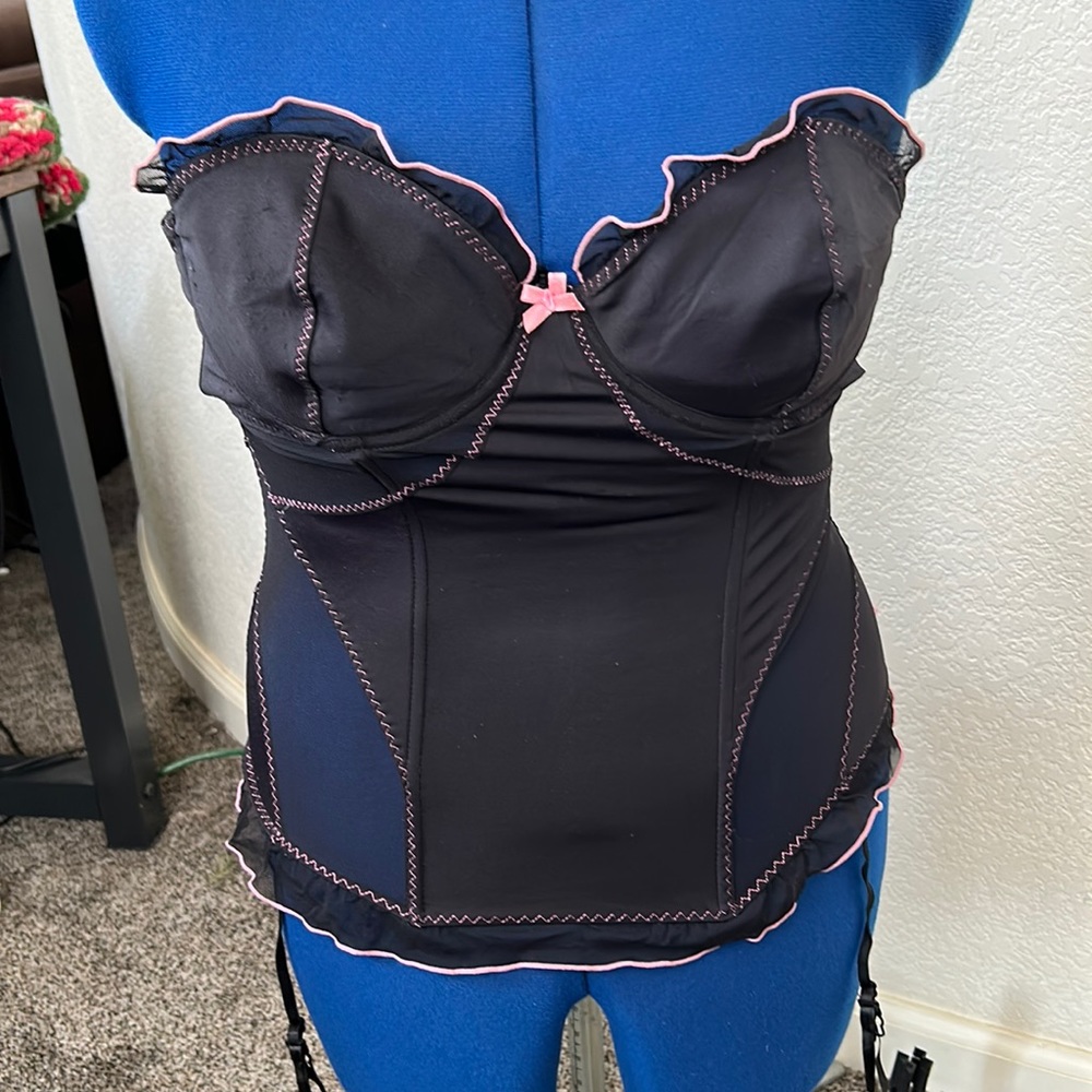 Black corset with garters